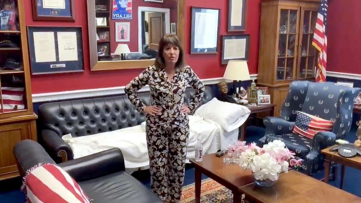 Rep Jackie Speier Dons Pajamas To Protest Lawmakers Sleeping In Offices