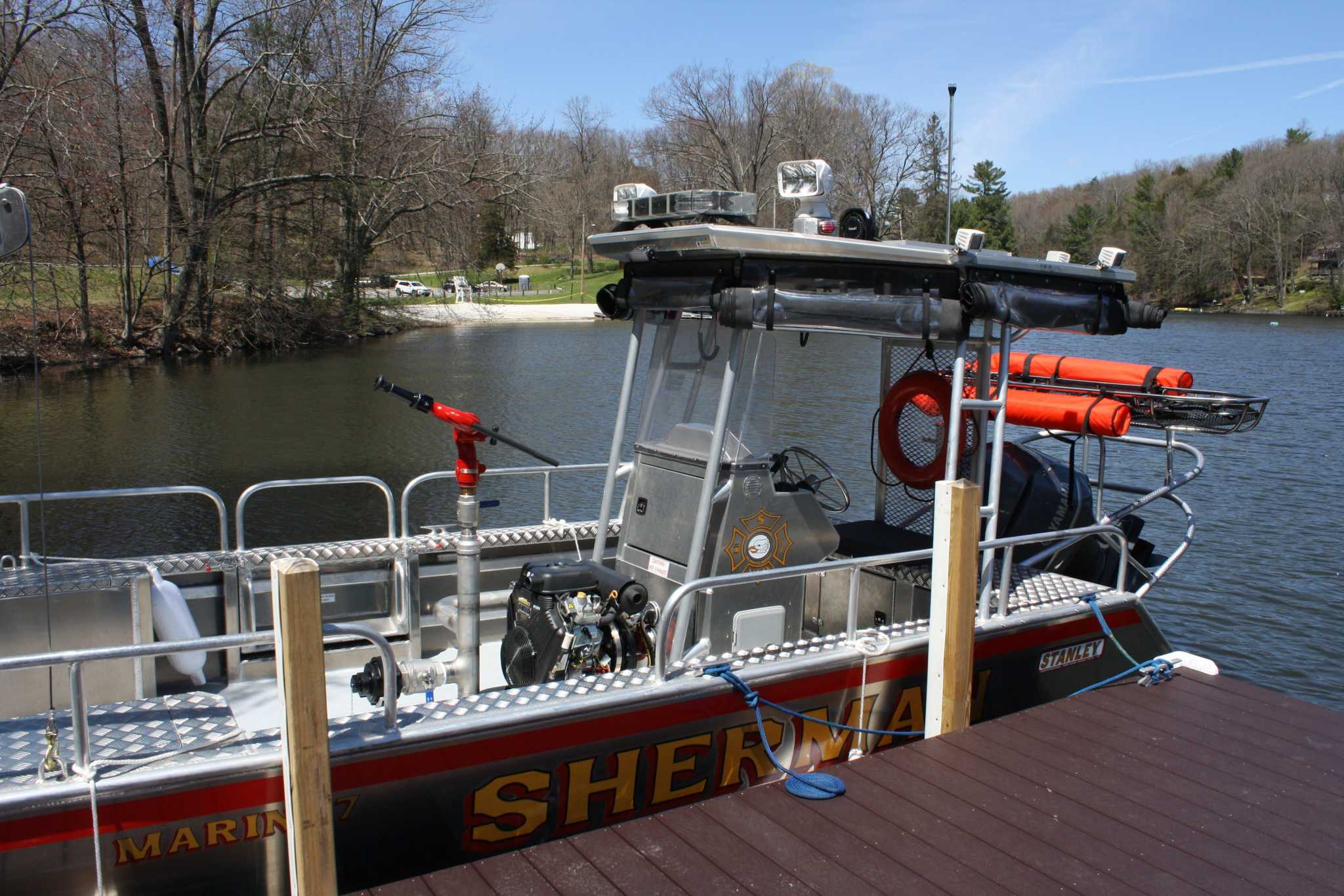 Sherman fire department gets new fire/rescue boat