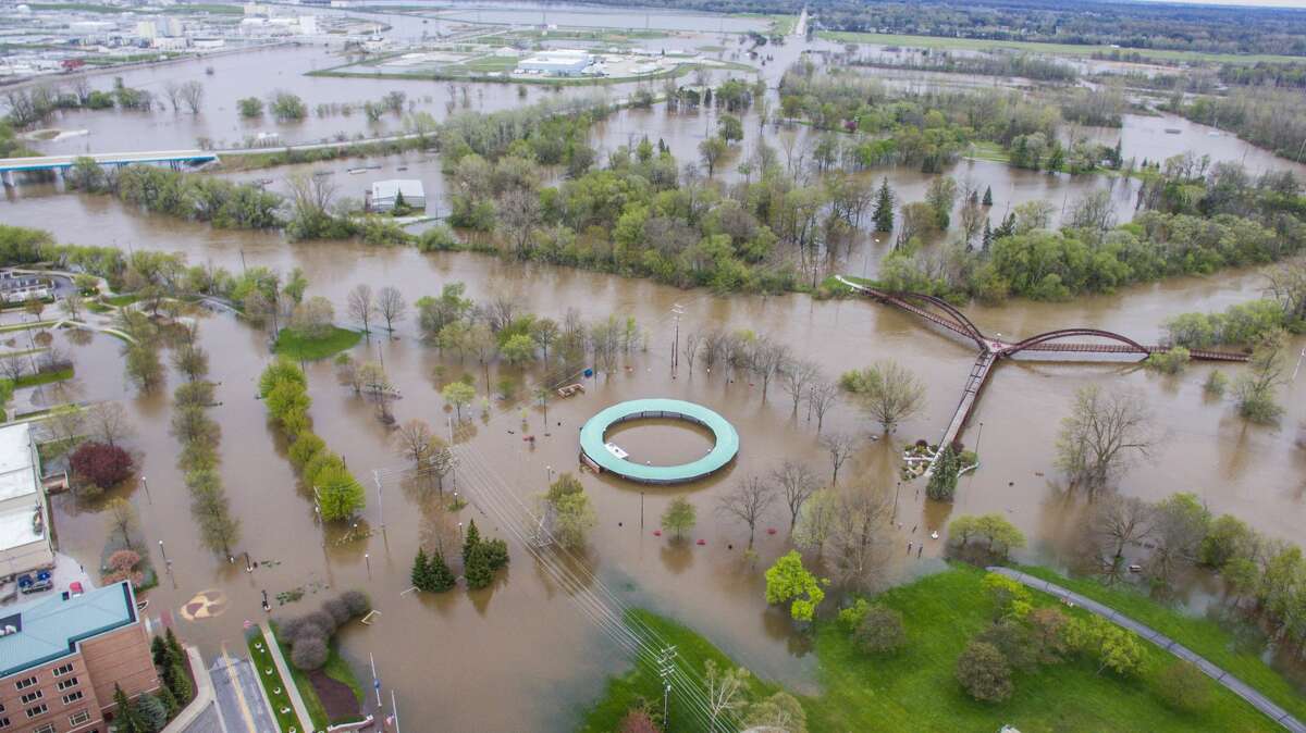 Aerial photographs show flooding in downtown Midland Tuesday, May 19, 2020. (Adam Ferman/for the Daily News)