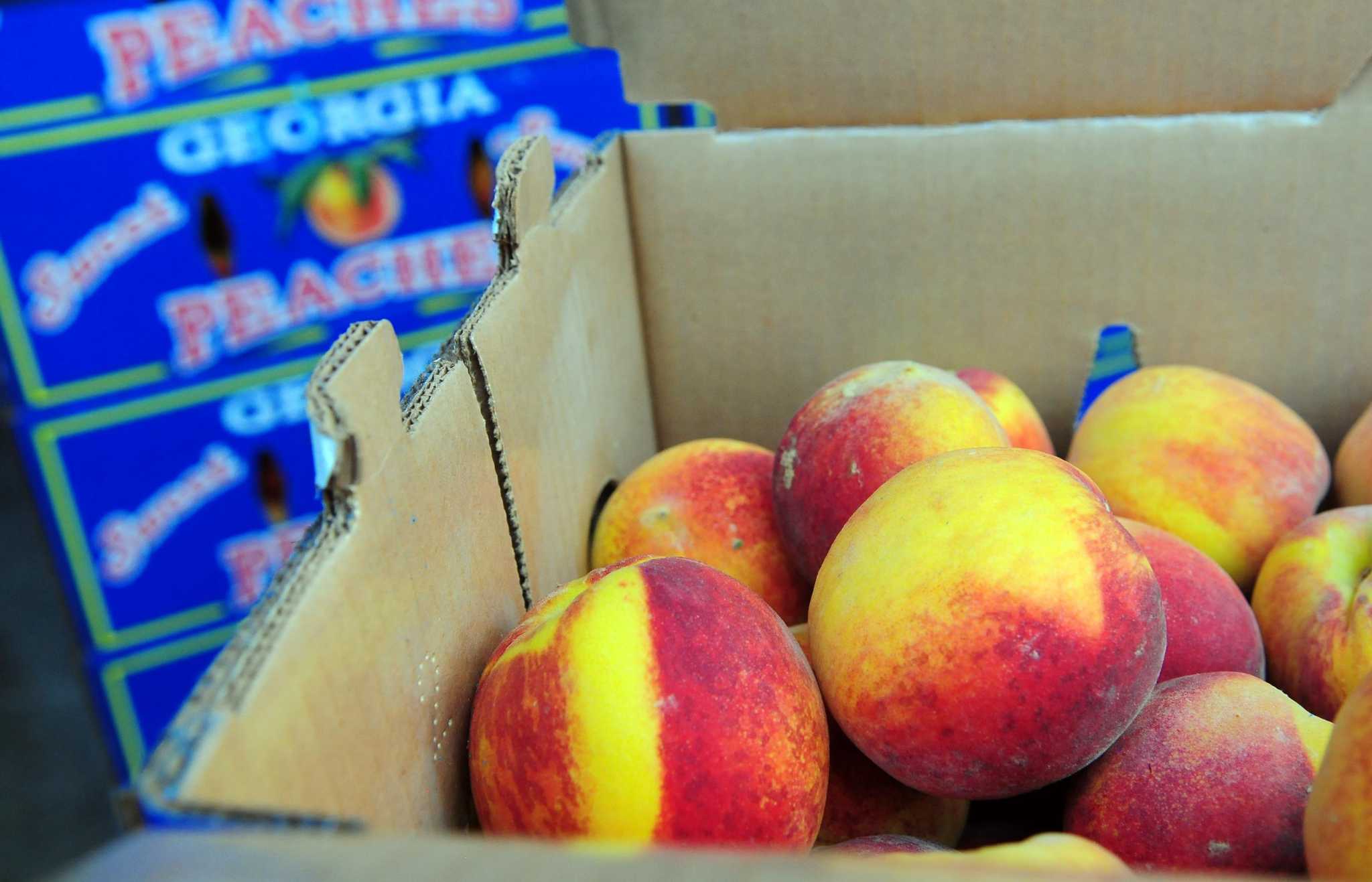 The Peach Truck coming to San Antonio with fresh peaches and