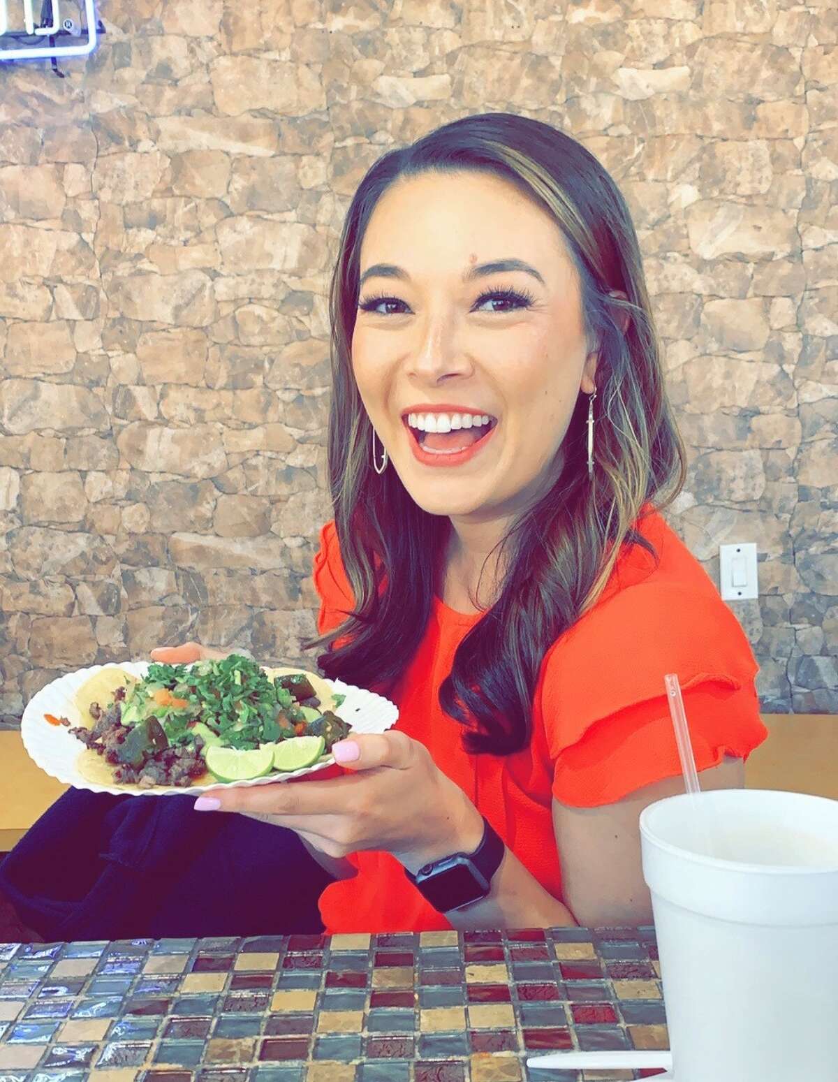 Fox 29 Anchor - 6iyskwp