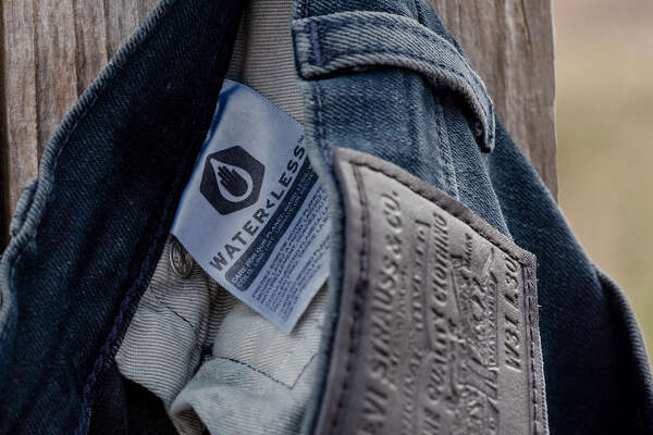 smelly jeans after washing