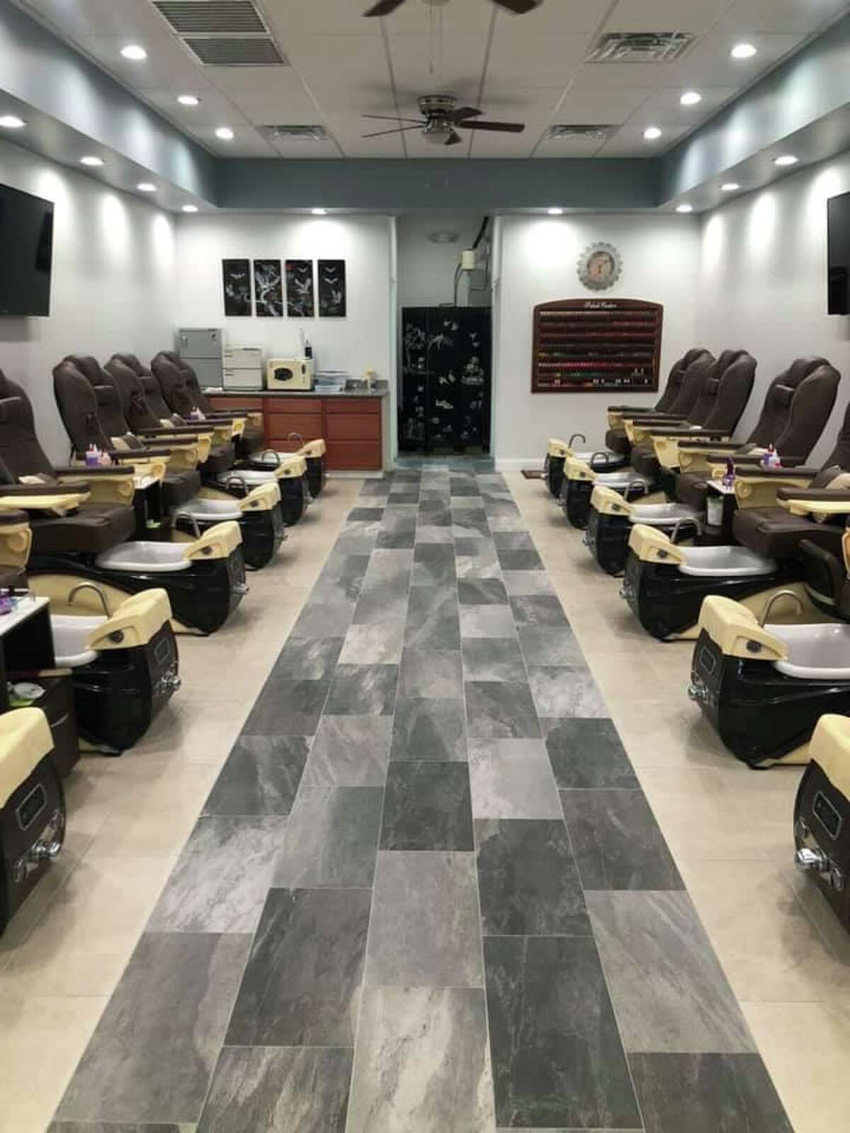 Roundups Kingwood’s S&A Nails reopens in May for the first time after Harvey