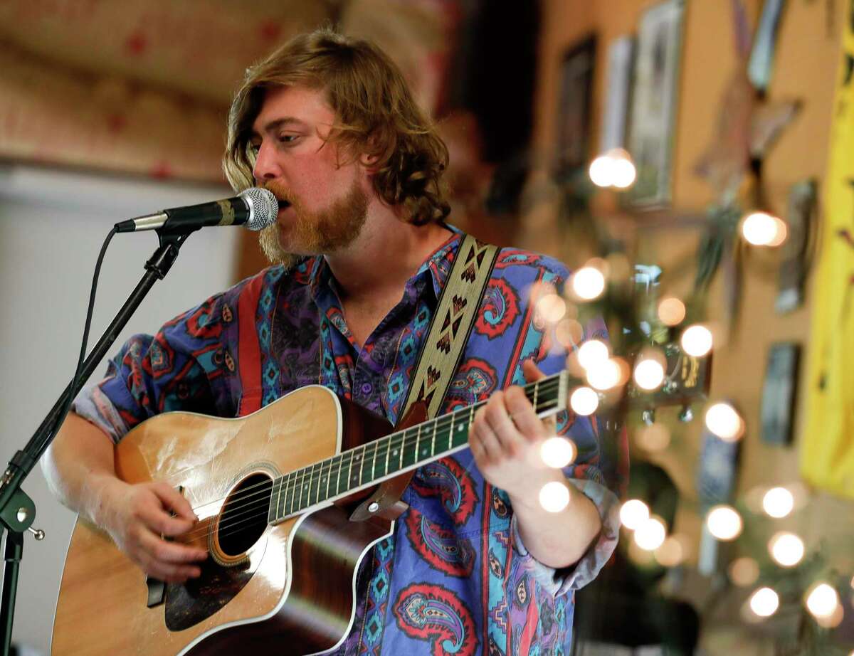Caleb Hoelscher, lead singer of the band “The Homegrown Tomatoes,” returns to the stage at The Corner Pub on Saturday night at 9 p.m.