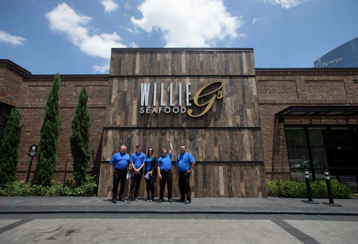 Six families receive wheelchairaccessible vans during Houston Children