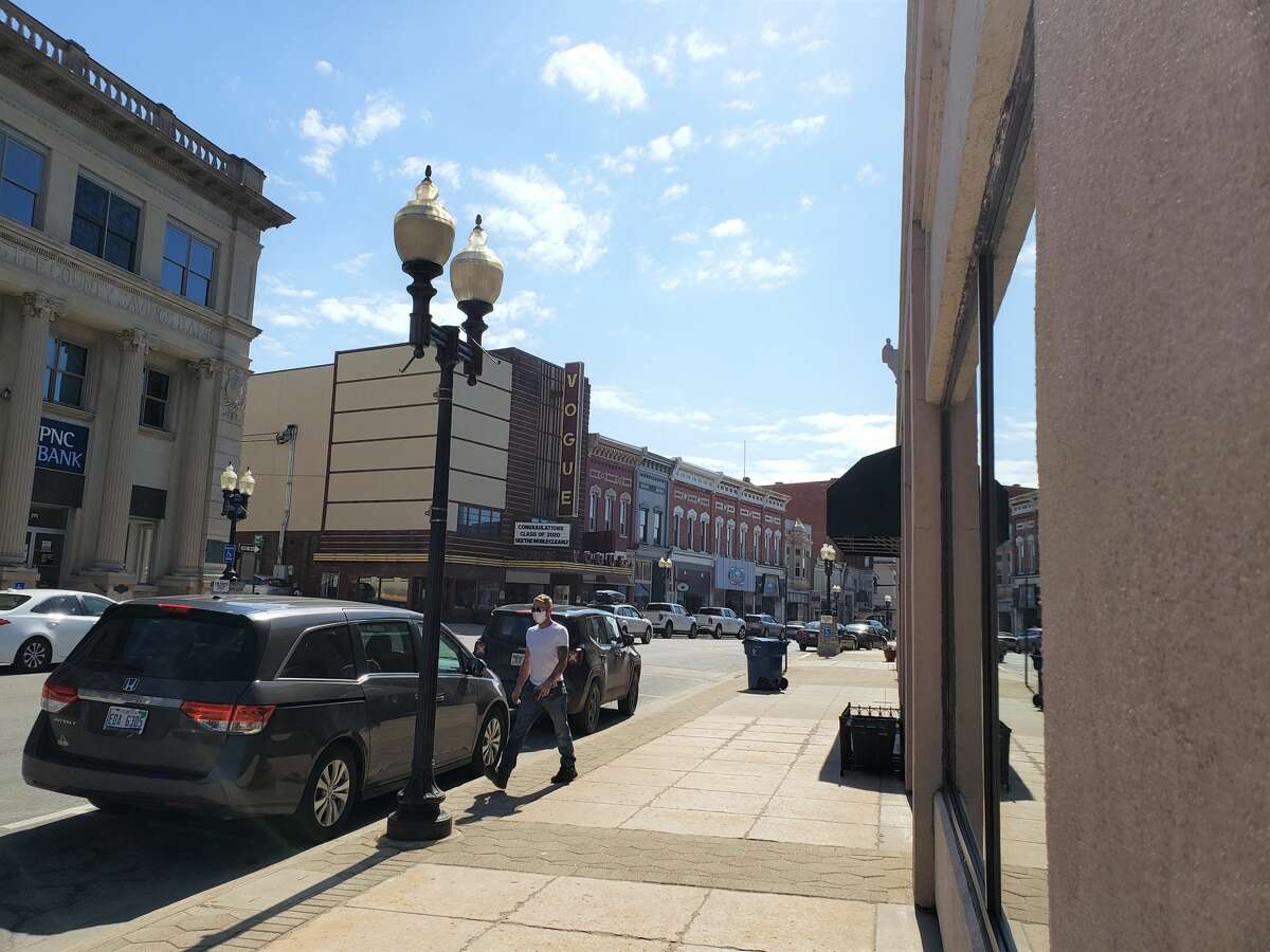 Downtown Manistee Retail And Restaurants Reopen To Patrons Friday (photos)