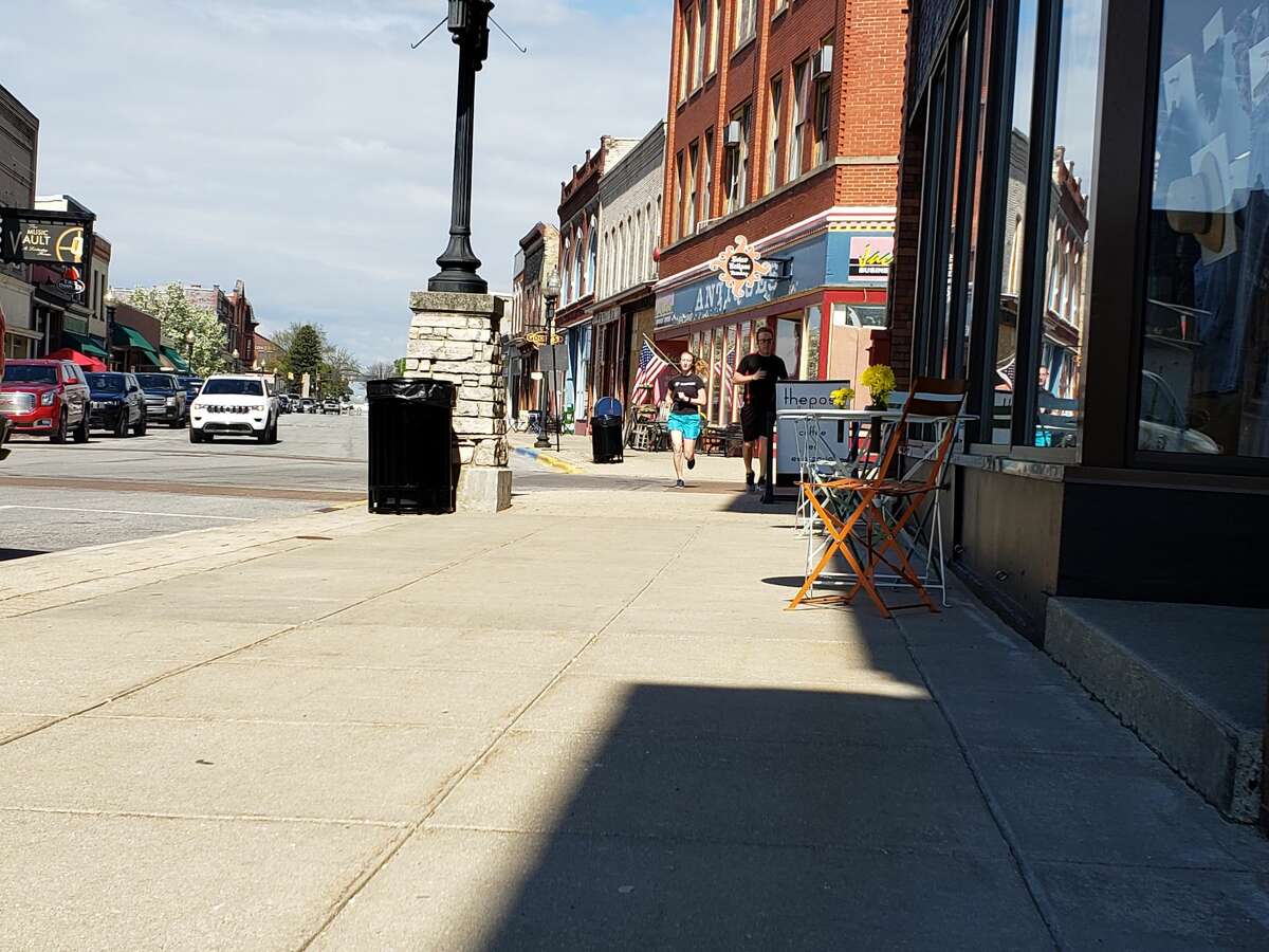 Downtown Manistee retail and restaurants reopen to patrons Friday (PHOTOS)