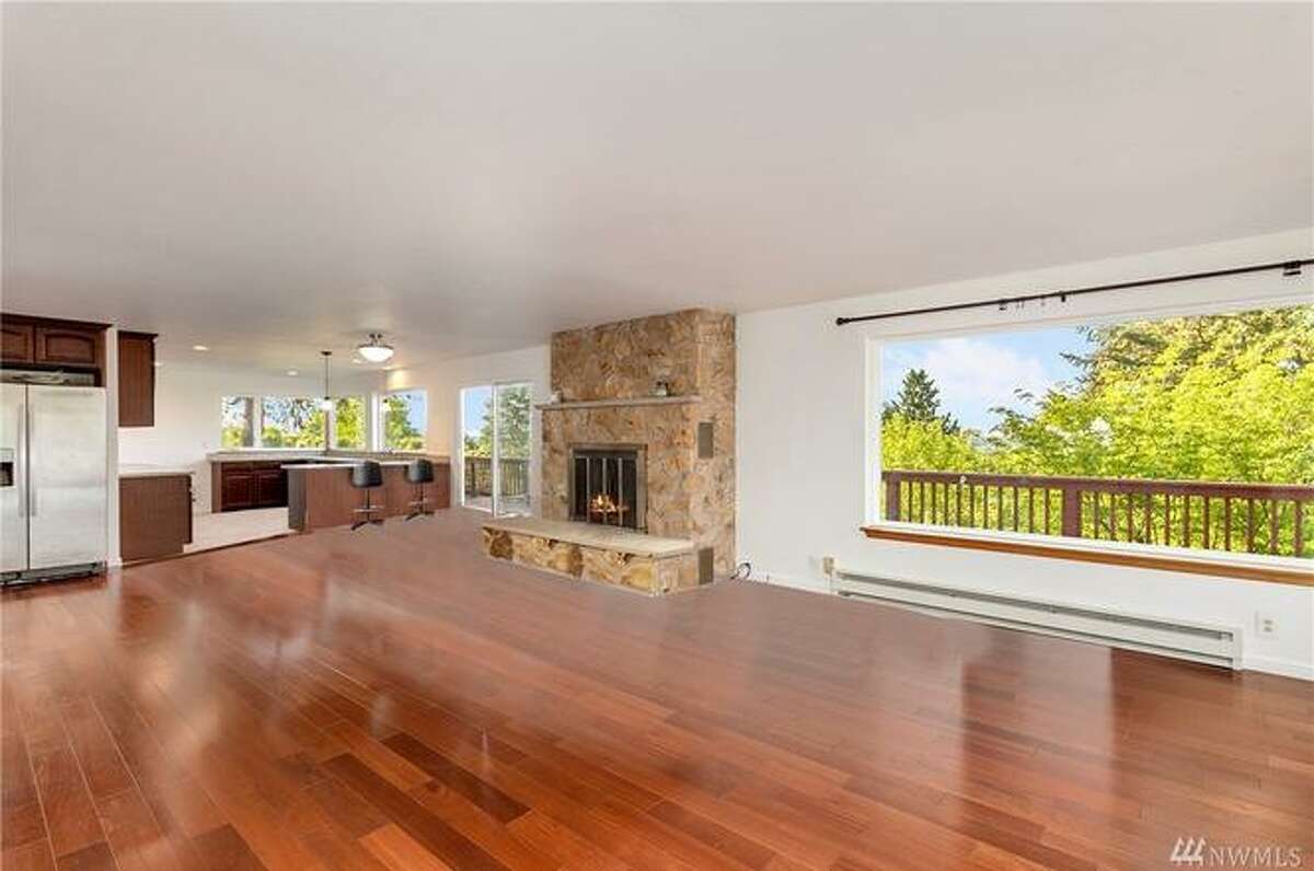 5134 S Fountain St., Seattle, WA 98178, listed for $700,000. See the full listing here.