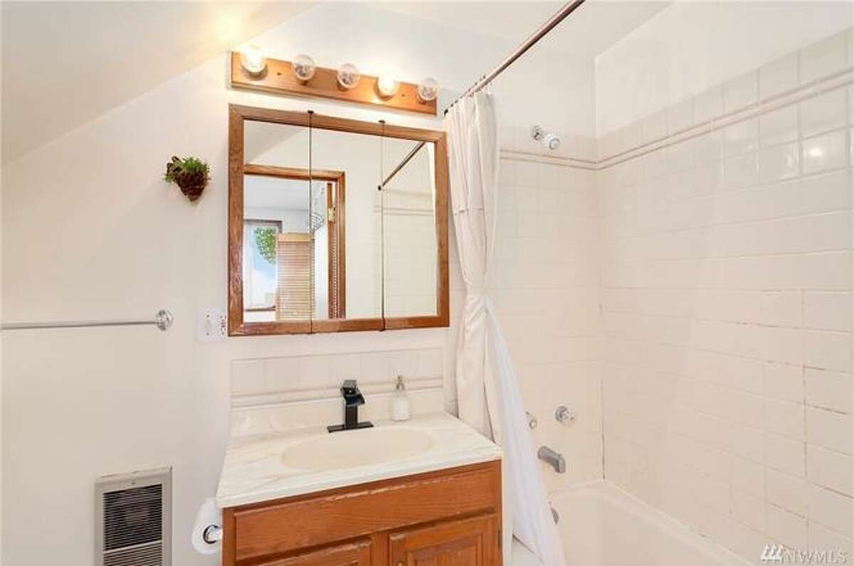 5134 S Fountain St., Seattle, WA 98178, listed for $700,000. See the full listing here.