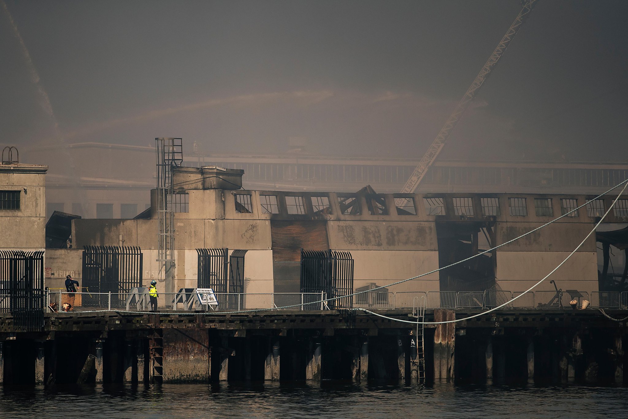 Warehouse fire devastates San Francisco's fishing industry