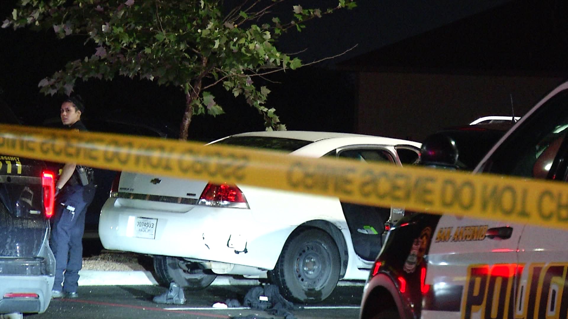 Triple shooting overnight in San Antonio results in multiple victims