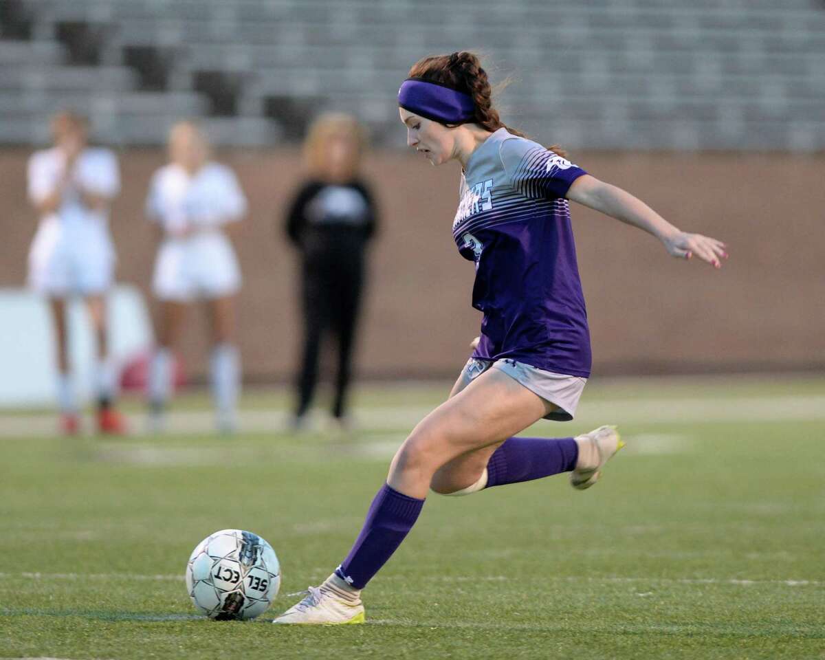 Ridge Point soccer completes shutout at I-10 Shootout
