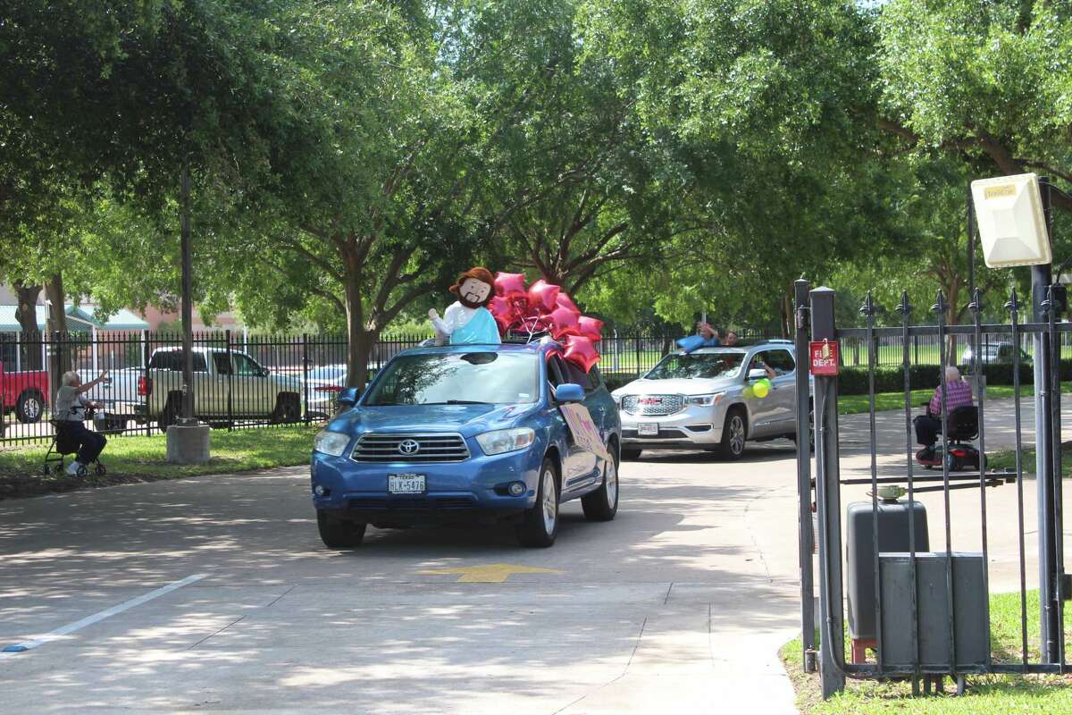 Houston’s Buckner Parkway Place shows appreciation for their seniors