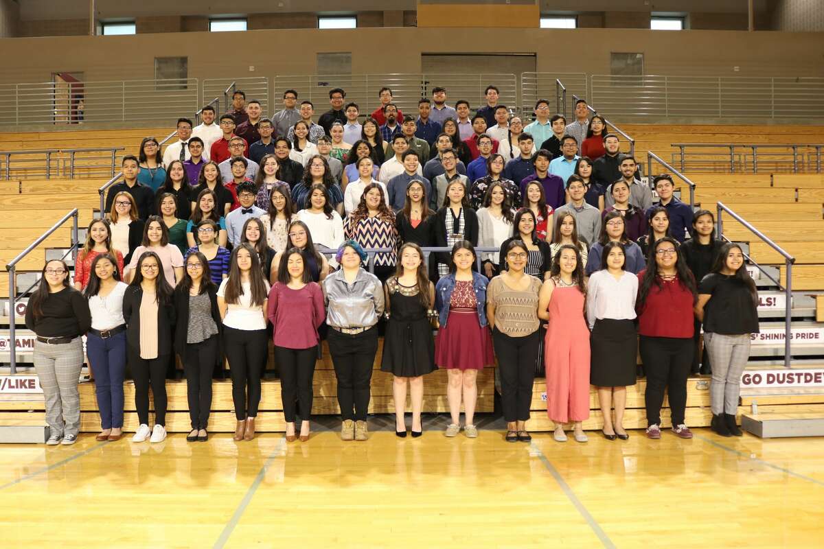 Class photos show Laredo's 2020 senior students