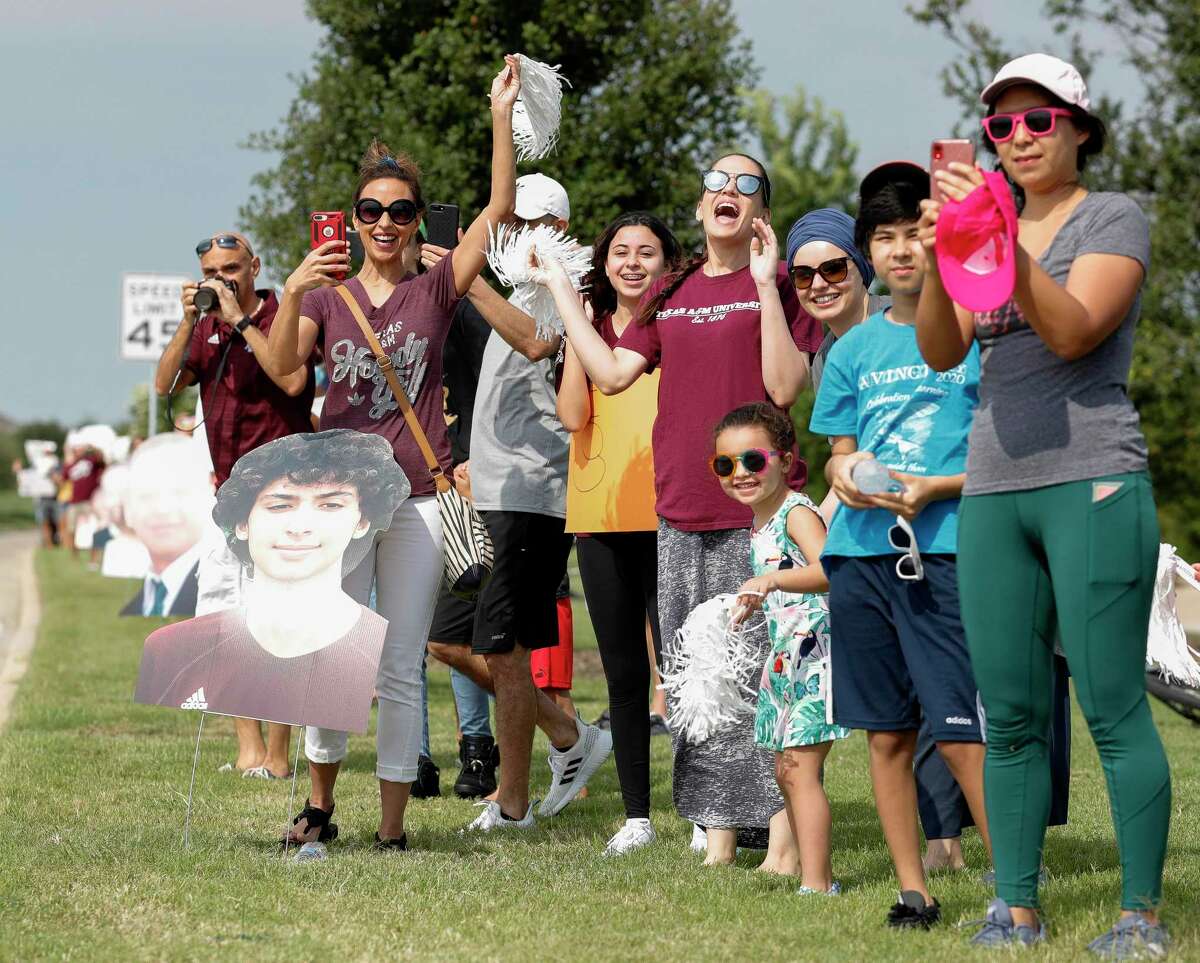 Caravan celebrates Bridgeland High School's inaugural graduating class
