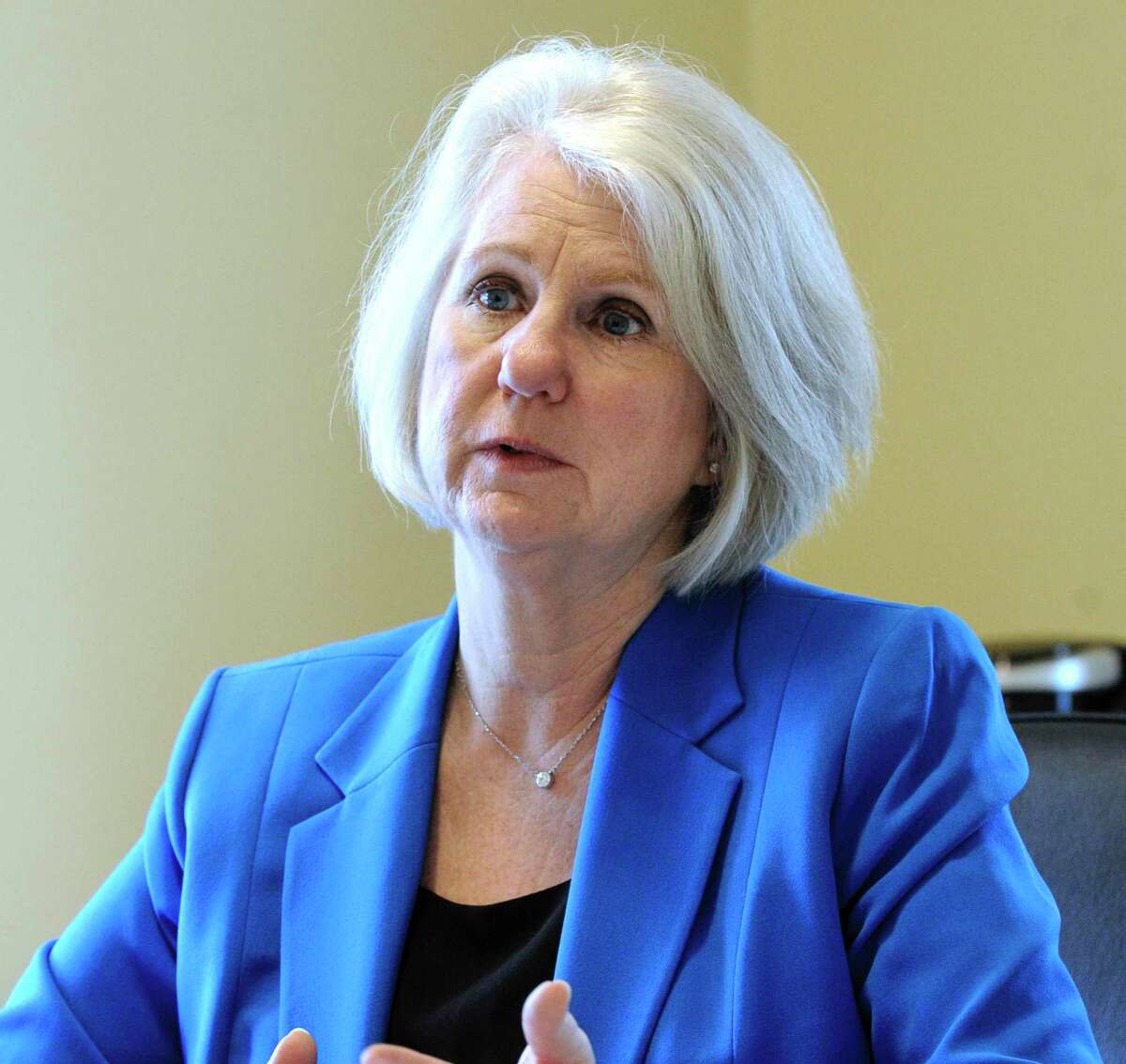 New Fairfield begins town hall reopening