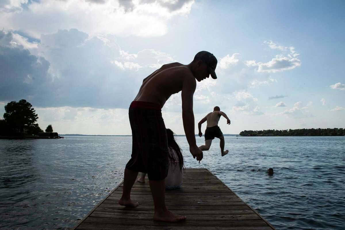 Lake Conroe patrol offers tips on swimming safely