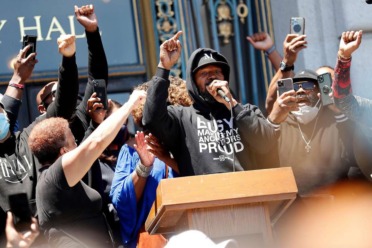 Jamie Foxx energizes the crowd during "Kneel-In" protest at City Hall in San Francisco, Calif., on Monday, June 1, 2020.