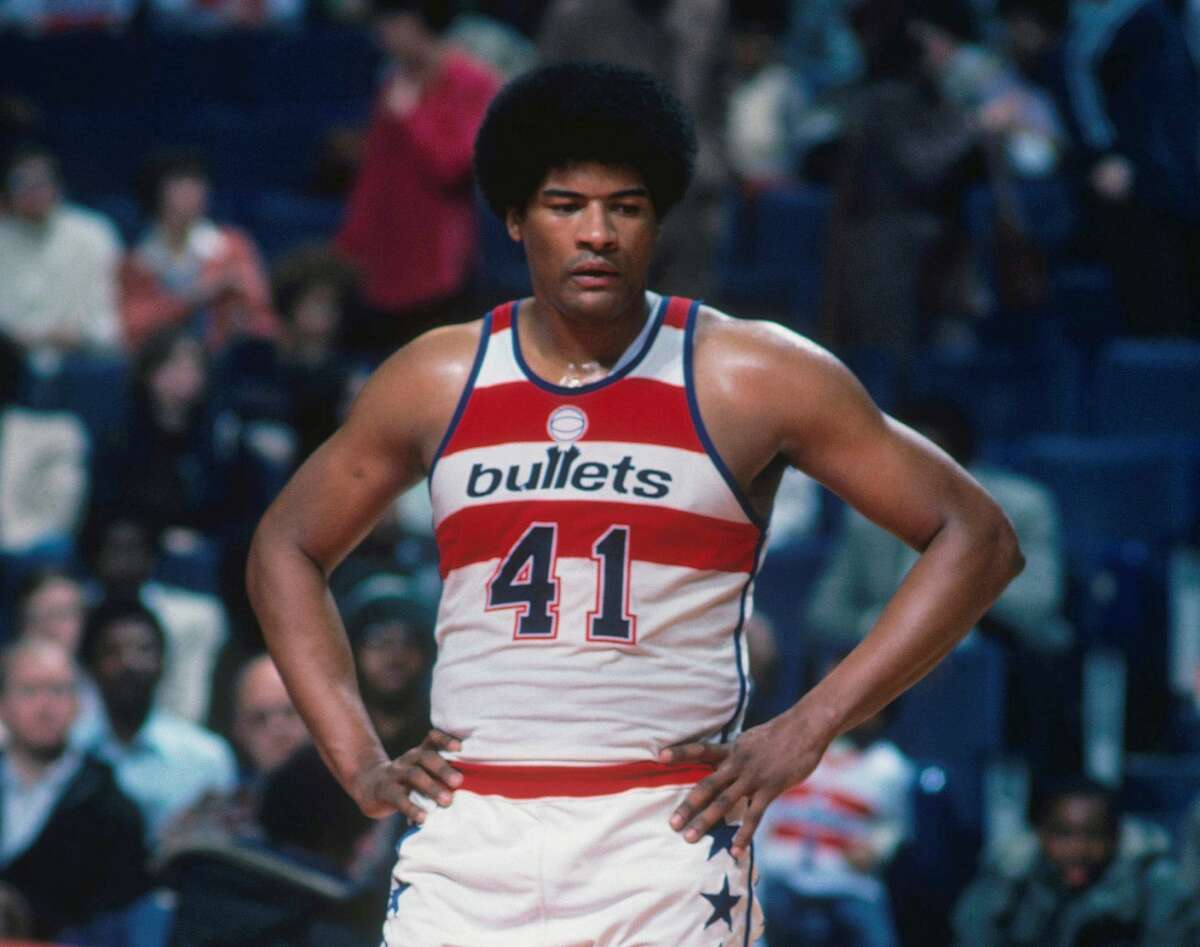 Wes Unseld, Powerful Hall of Fame N.B.A. Center, Dies at 74 - The