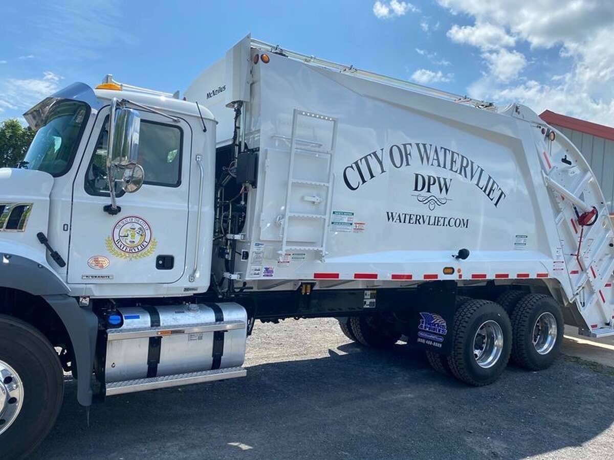 Watervliet native donates garbage truck to city
