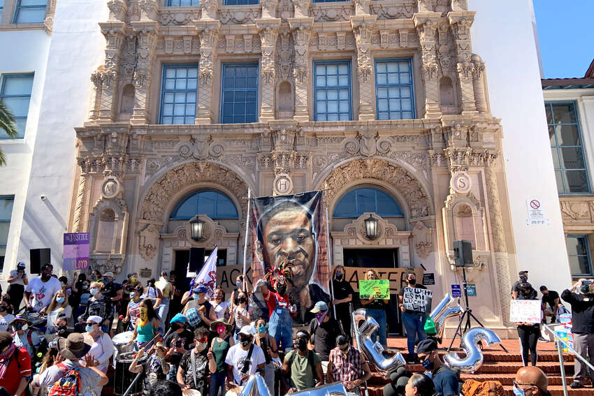 The original protest invitation posted on Instagram stated the event would start at Mission High School and end at the Mission Police Department on Valencia. But after the event got started, Jacques announced the plan had changed and everyone would march to San Francisco County Jail at 850 Bryant. A post also went up on Instagram with the new route.
