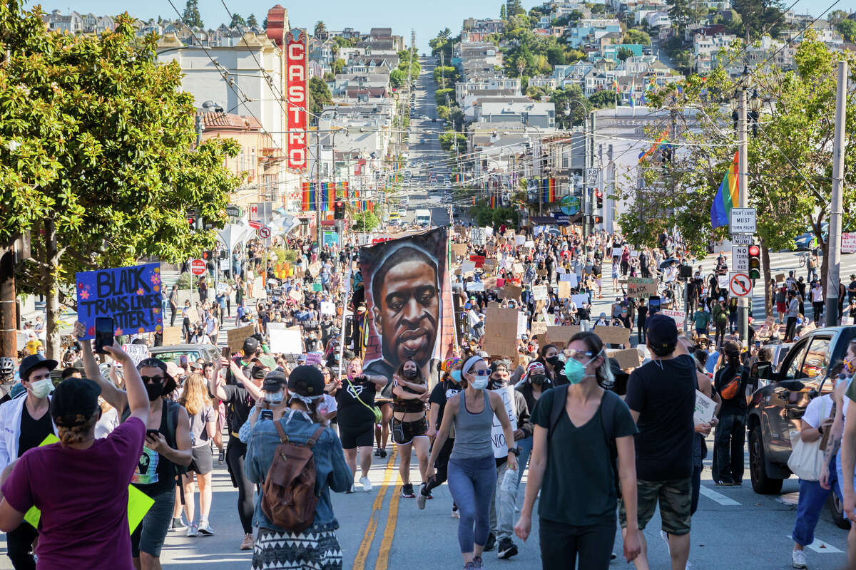 Bay Area protest updates Hundreds in San Francisco, Oakland defy curfew