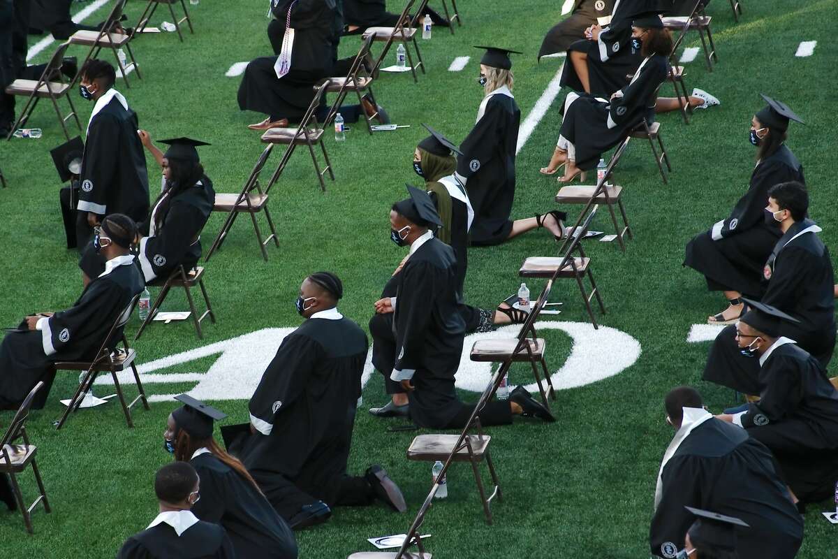See photos of Shadow Creek High seniors’ graduation ceremony