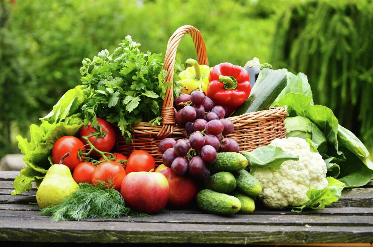 Colorful fruits and vegetables look and taste great and offer immune-boosting benefits.