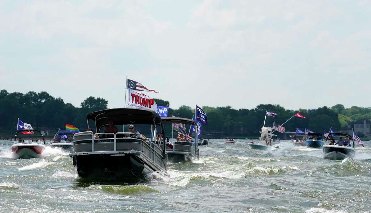 More than 100 boaters take to Lake Conroe to show support for Trump