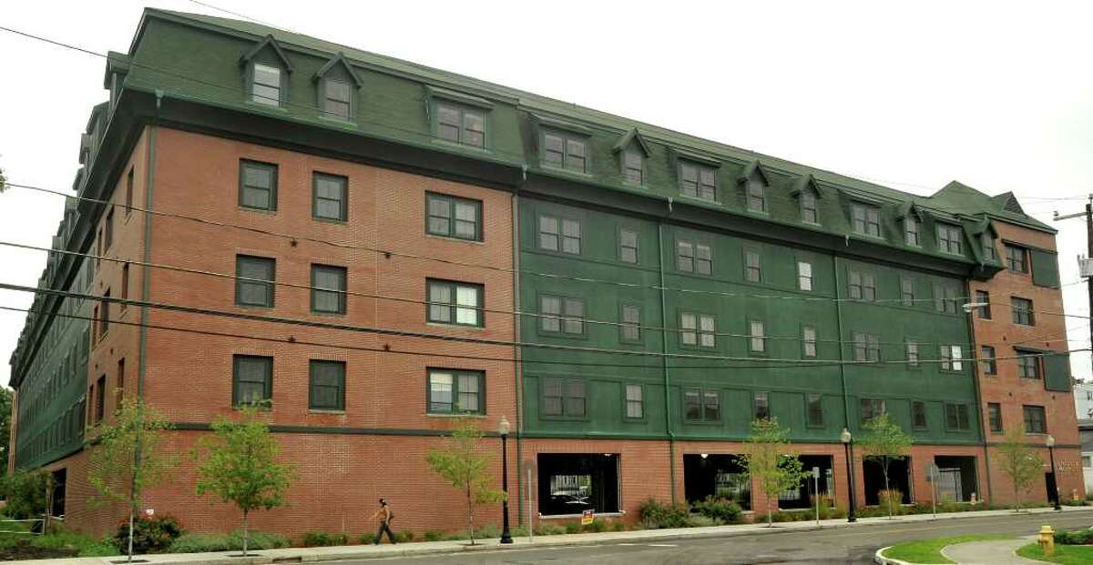 Brookview Commons opens its doors with marketrate apartments