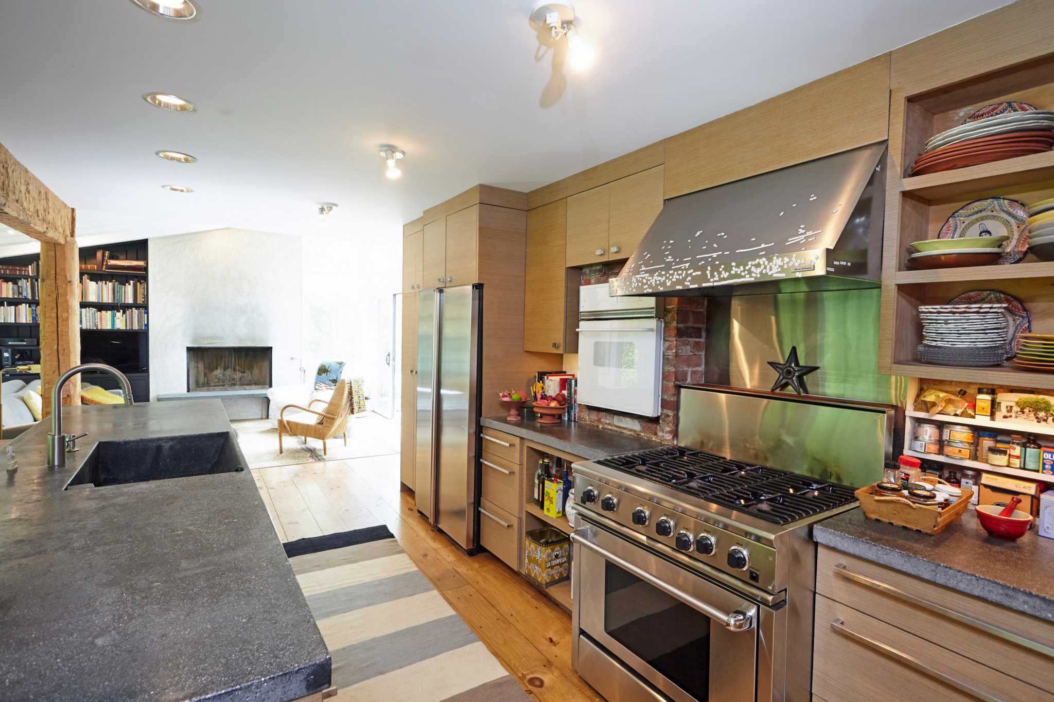 On the Market Weston Contemporary in private setting offers beautiful