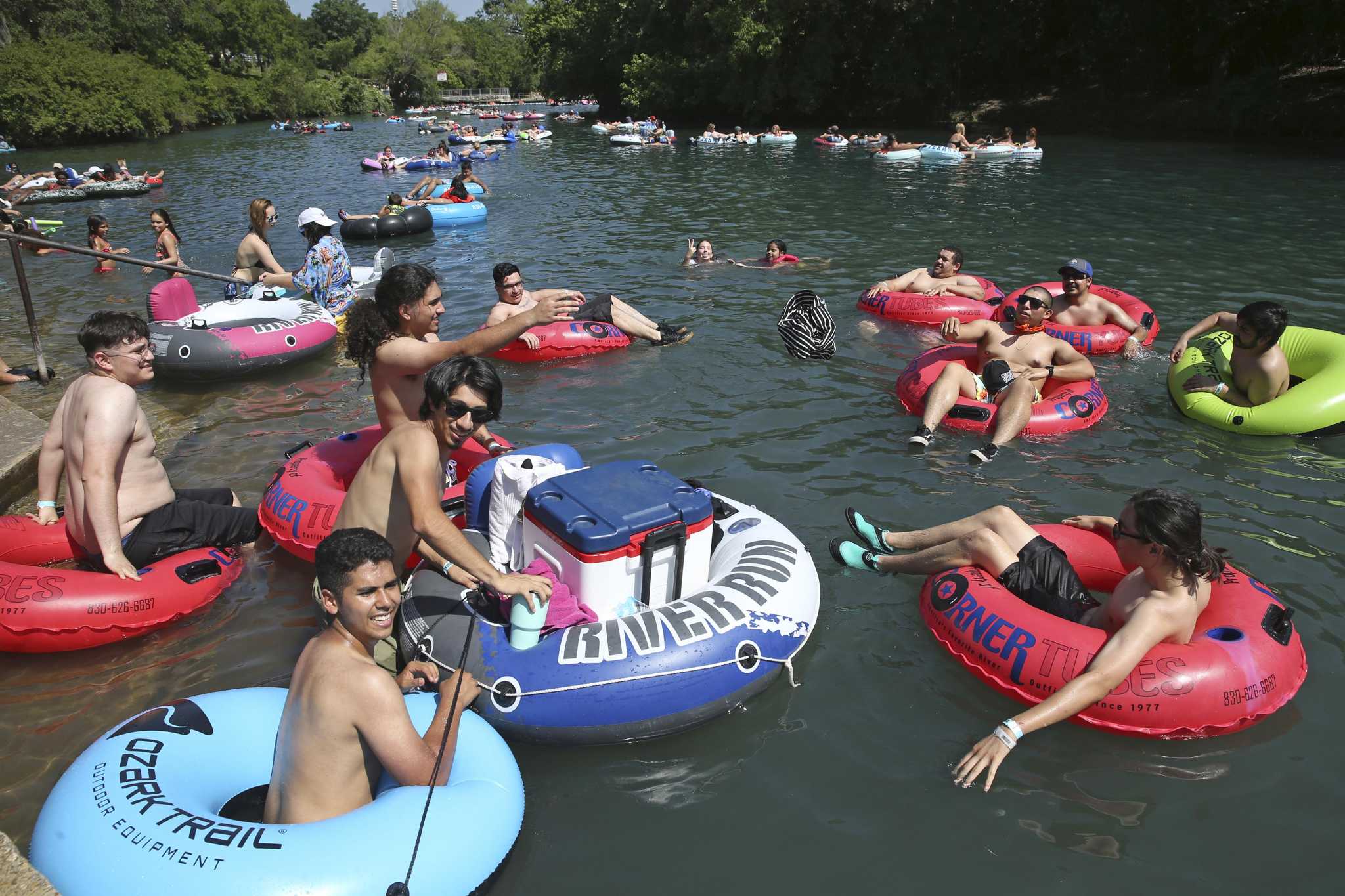 New Braunfels Texas Best Place To Float The Guadalupe River New