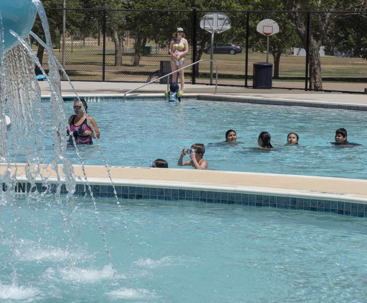 washington community pool