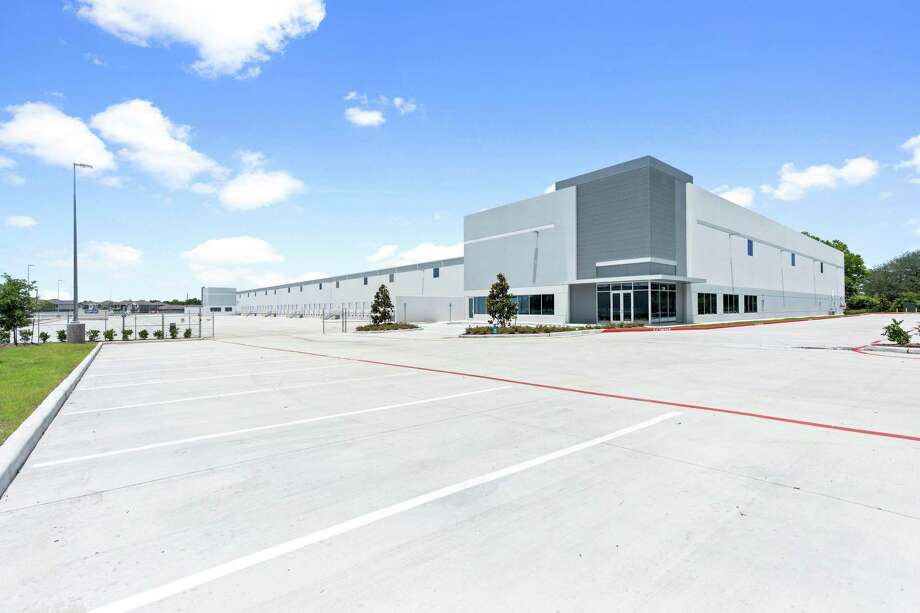 Hallmark Floors purchased the recently built distribution center at 730 Genoa Red Bluff Road from Vigavi SEDC. Photo: CBRE