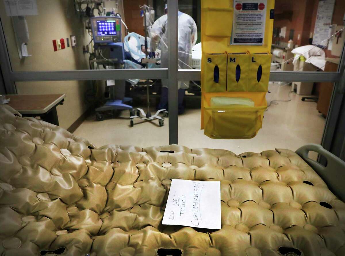 CNN reporter's indepth look inside San Antonio hospital's COVID19