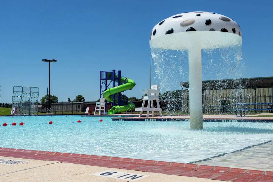 Nederland opens pool with restrictions, cancels July 4th fireworks show