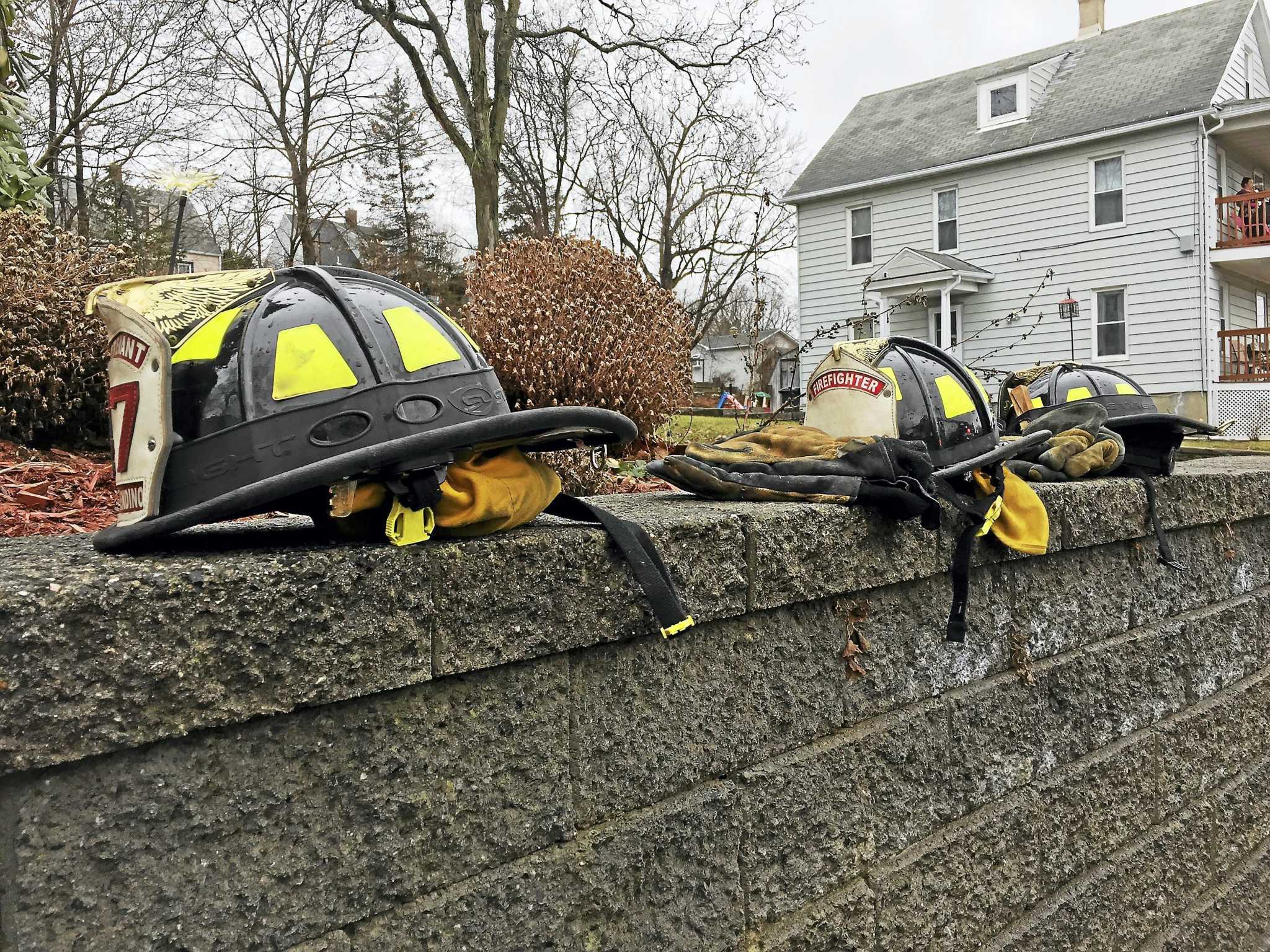 Torrington firefighters extinguish fire on Whiting Avenue