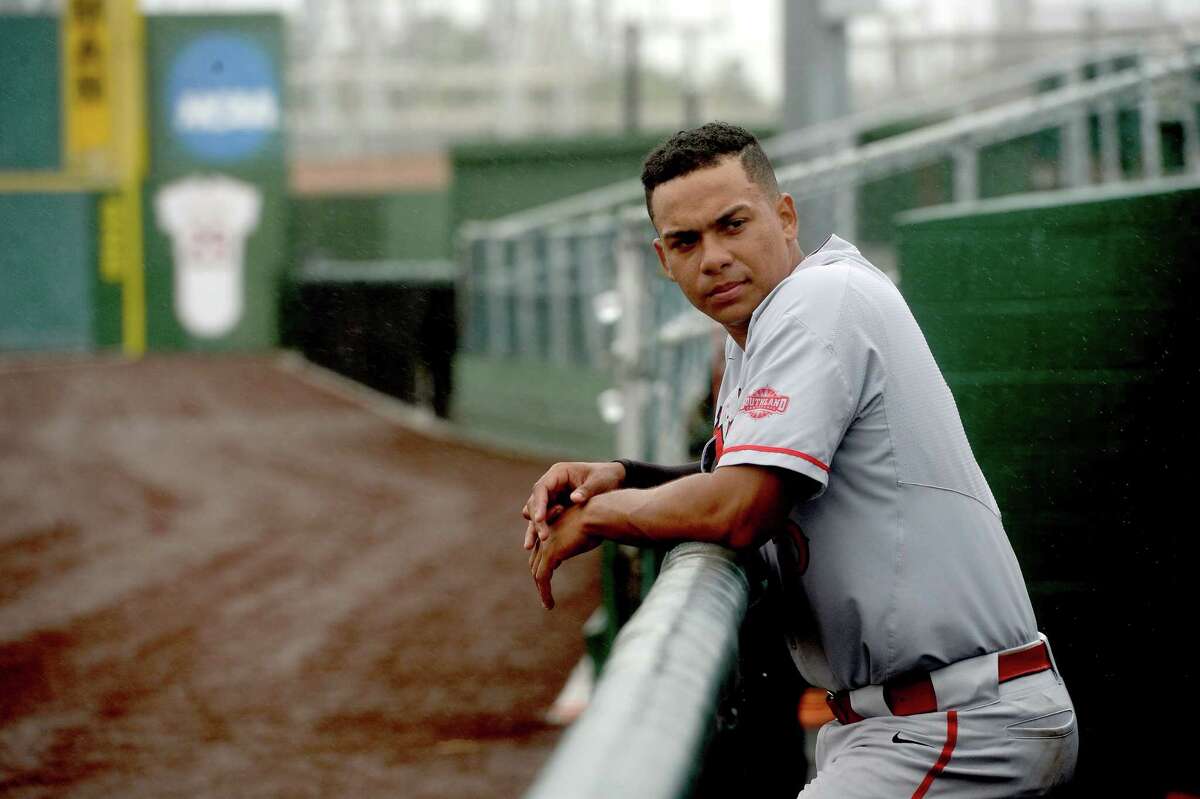 Astros' Carlos Correa's brother plays baseball