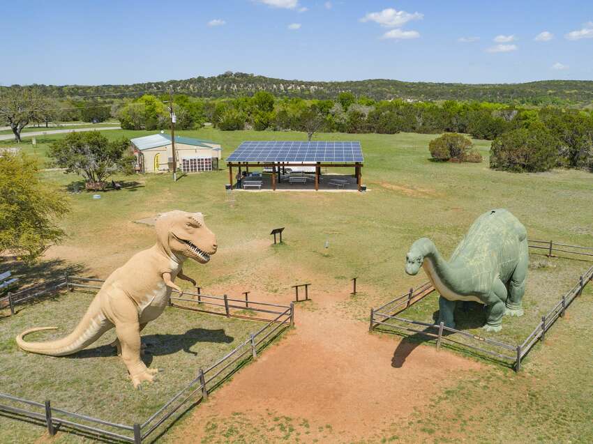 Walk and camp where Texas dinosaurs once roamed at Dinosaur Valley ...