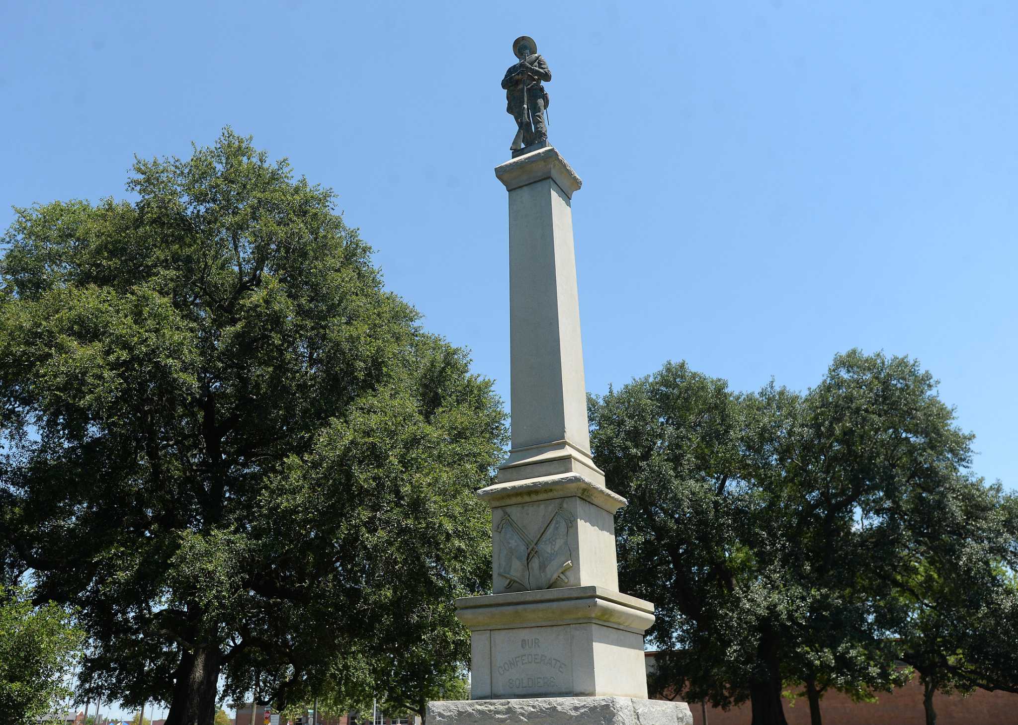 Confederate statue in Beaumont coming down