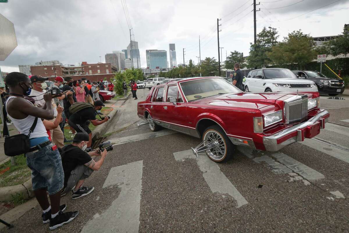 Texans' Kenny Stills, Trae Tha Truth arrested in Breonna ...