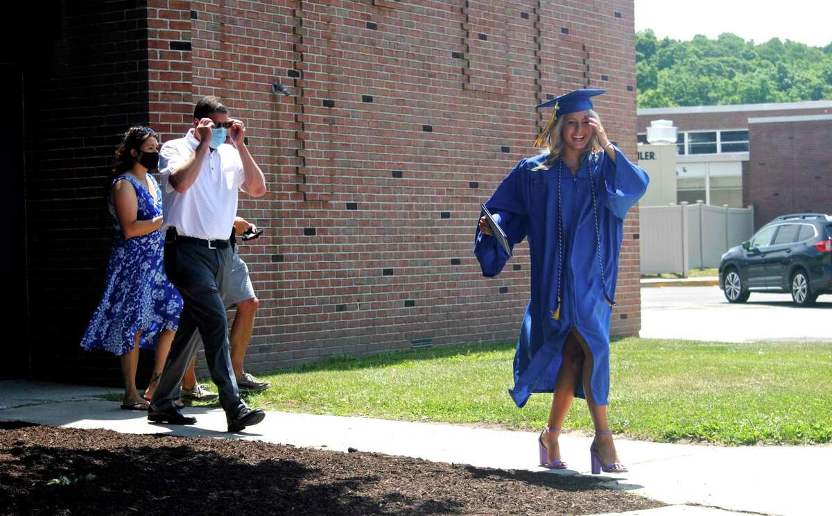 Brookfield cheers on its grads during parade