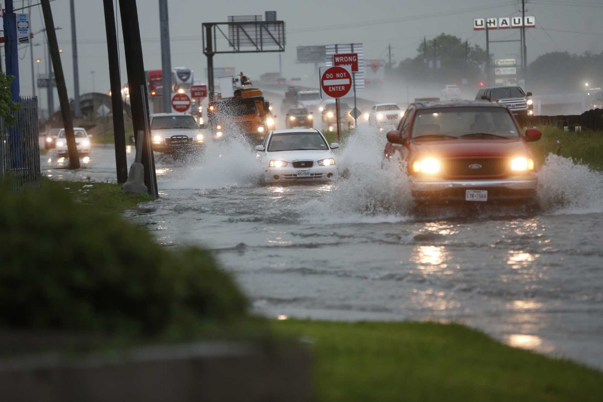 Storms moving out of Houston leave behind 3 inches of rain