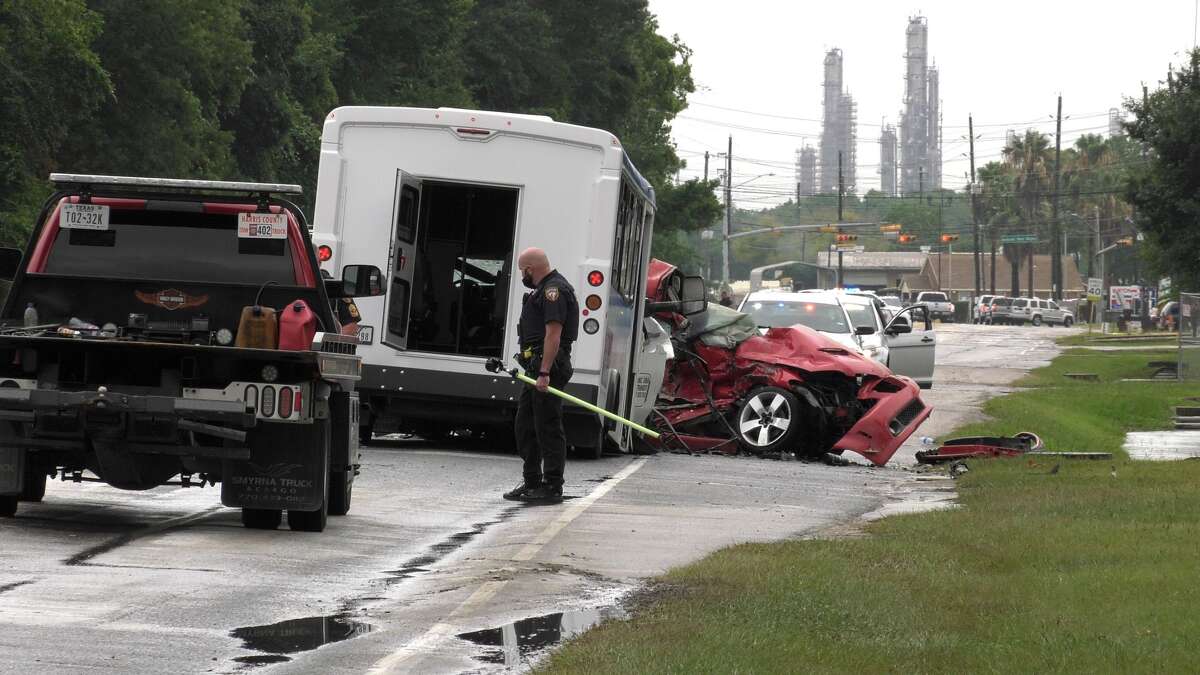 2 killed, girl hurt when car crashes into Harris County bus in Channelview