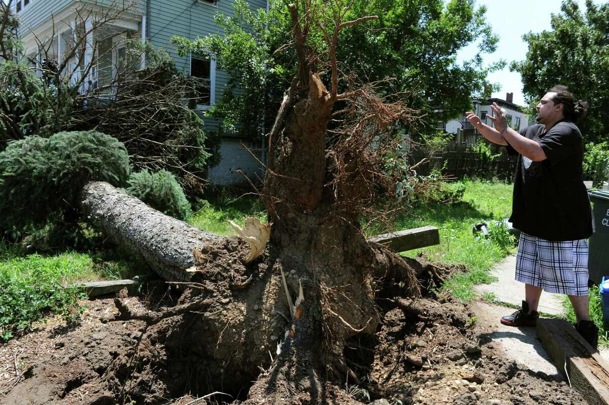 A decade ago, Bridgeport’s tornado hit quick, hit hard, and left a