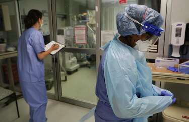 It S Going To Last A While Influx Of Covid 19 Patients Threatens To Push San Antonio Hospitals To The Breaking Point Expressnews Com