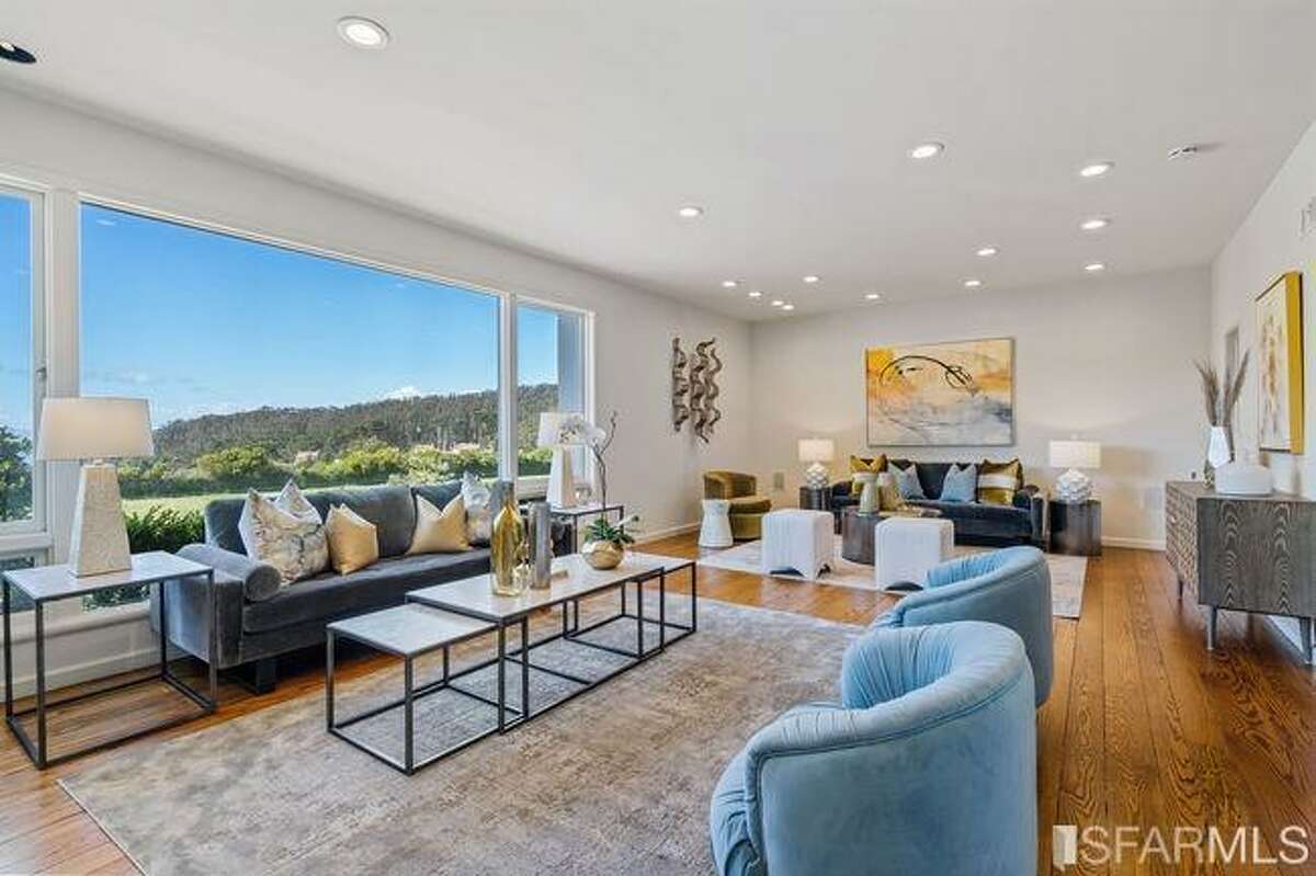 The huge living room right off the entry takes advantage of the unobstructed Presidio views.