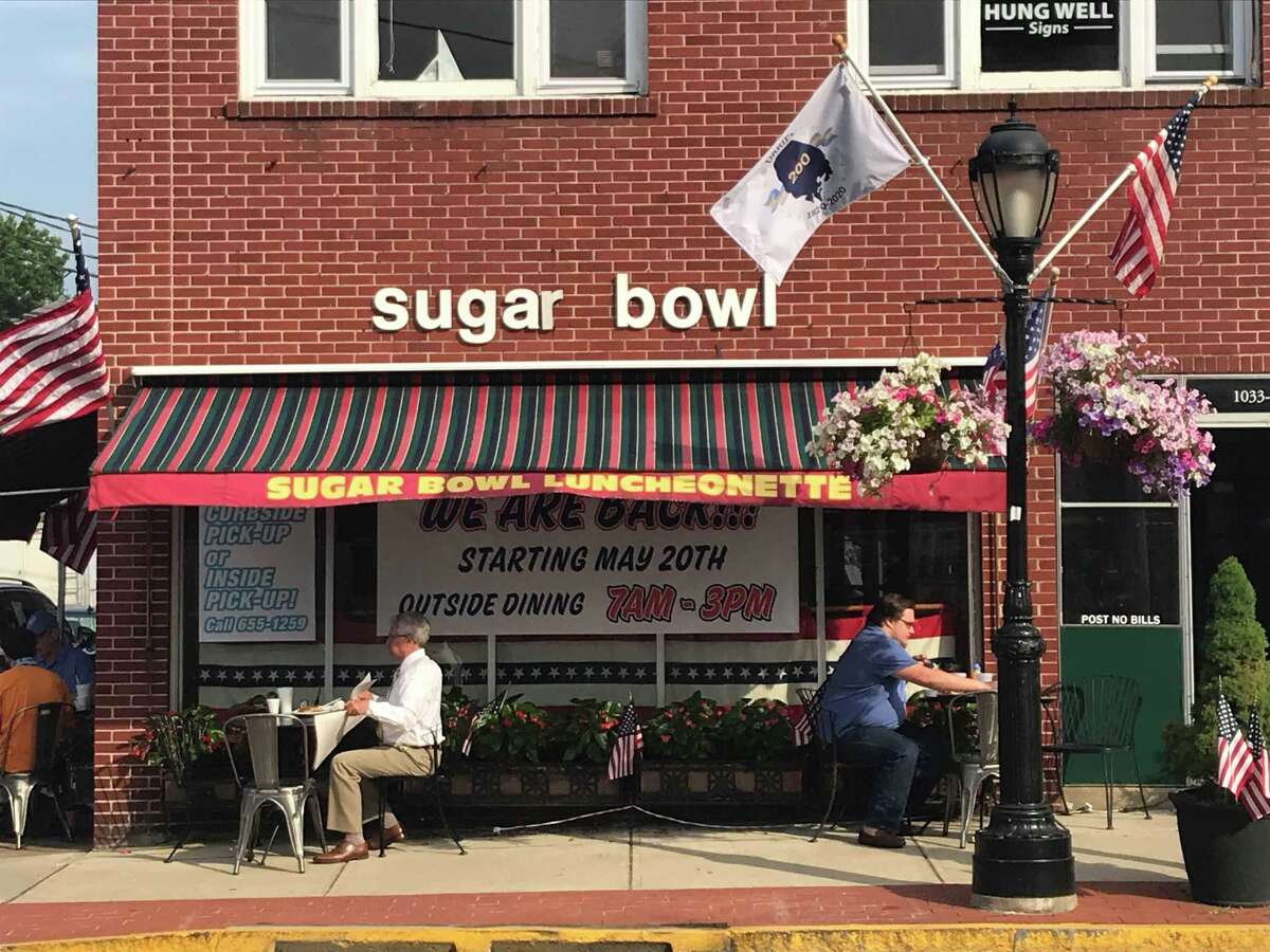 The Sugar Bowl has kicked off this year's Wreaths Across America fundraising.