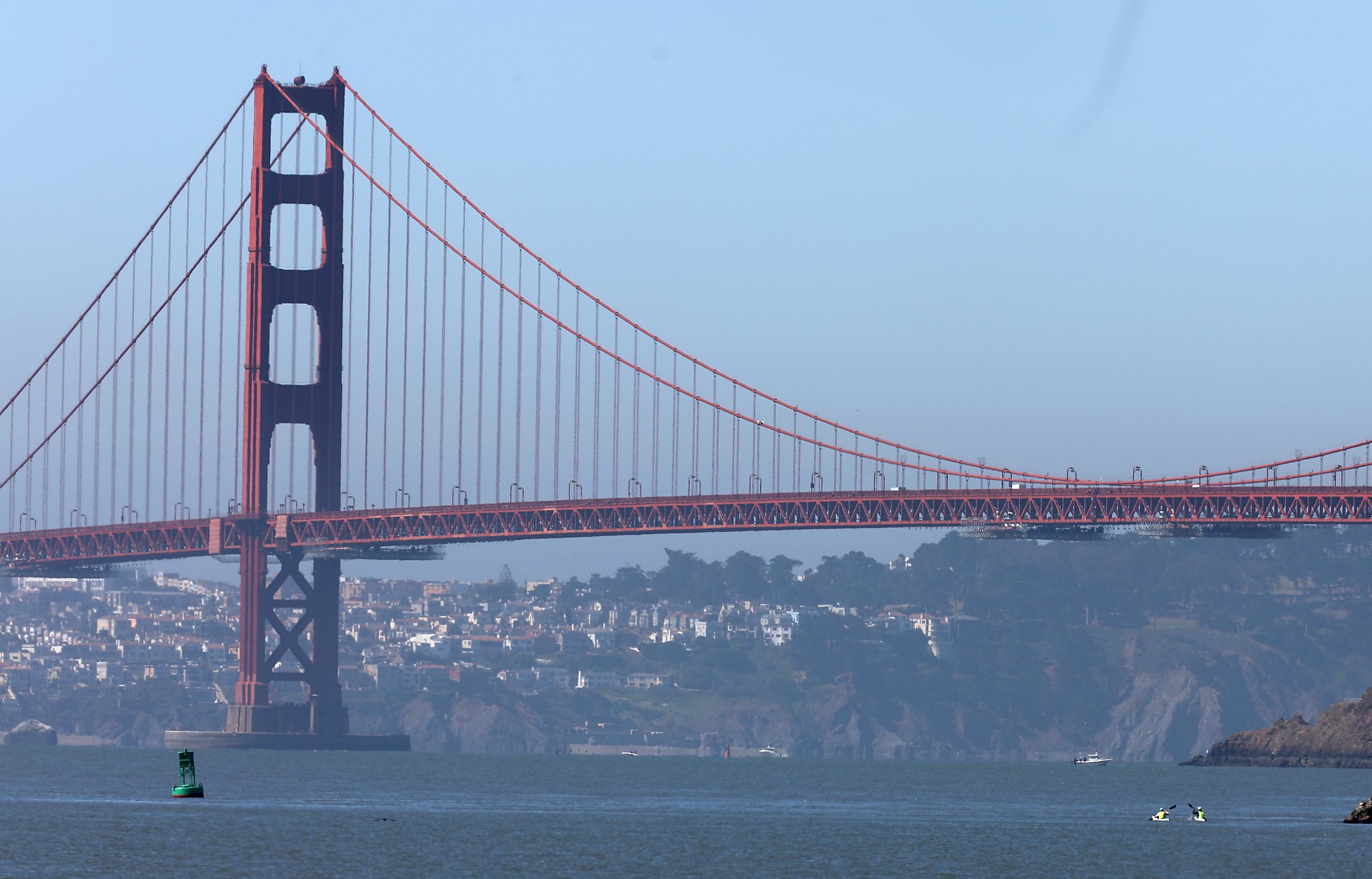 Golden Gate Bridge S New Hum Louder Than Expected Officials Explore Options To Fix Handrails Sfchronicle Com