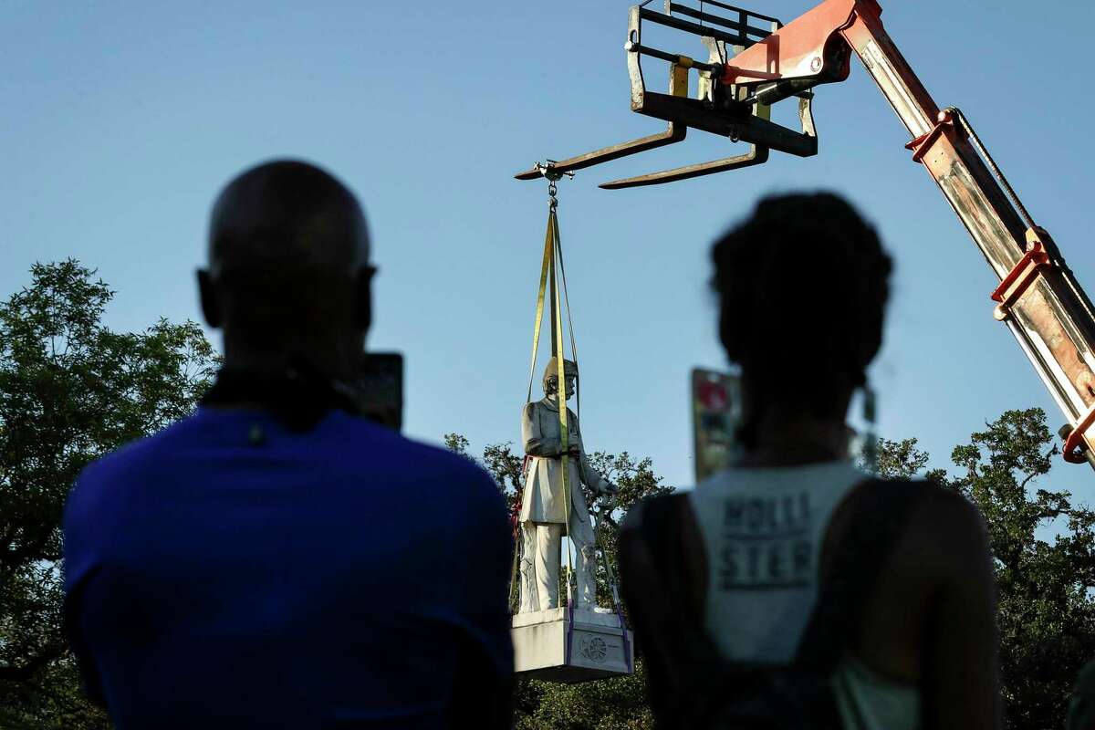 Essay Most Confederate statues were massproduced ‘garden gnomes